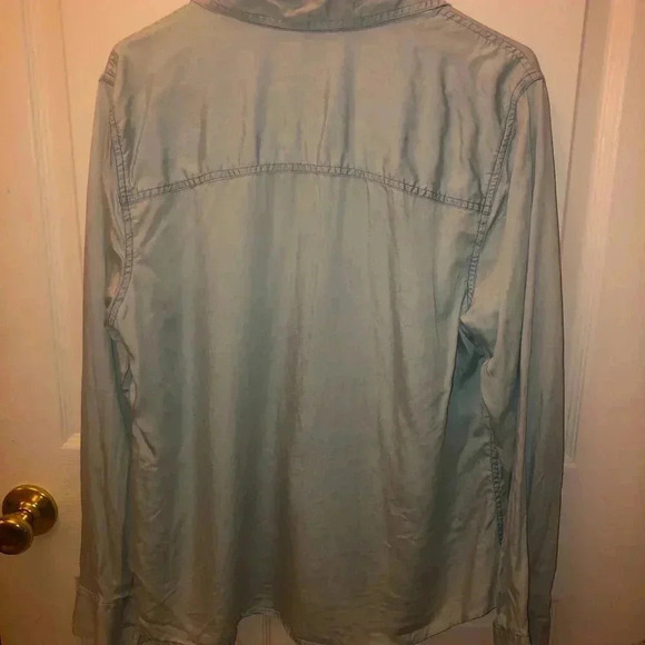 Crown and ivy shirt - Picture 3 of 3